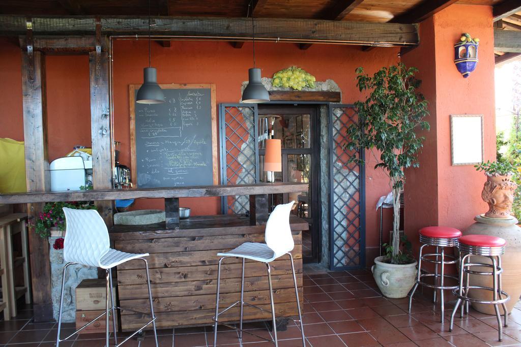 Agriturismo Ruralia サンタ・ドメーニカ エクステリア 写真