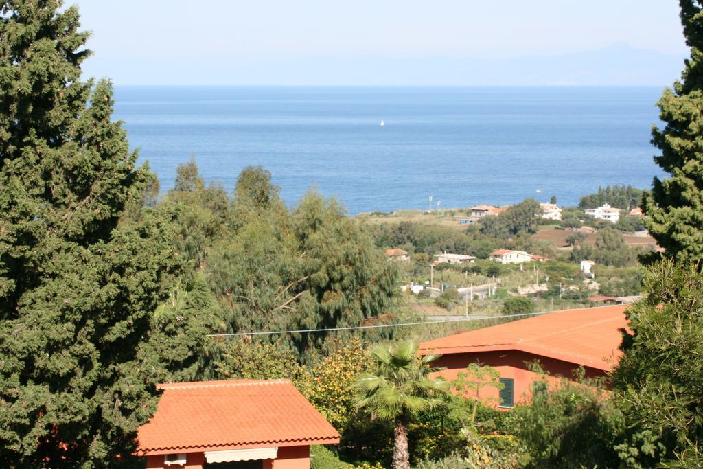 Agriturismo Ruralia サンタ・ドメーニカ エクステリア 写真