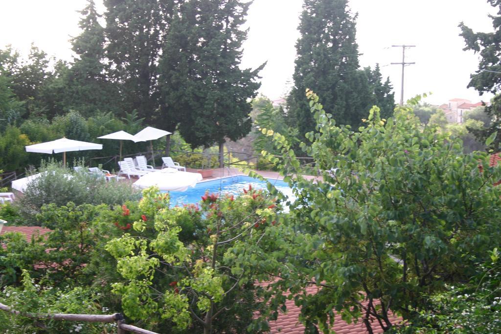 Agriturismo Ruralia サンタ・ドメーニカ エクステリア 写真